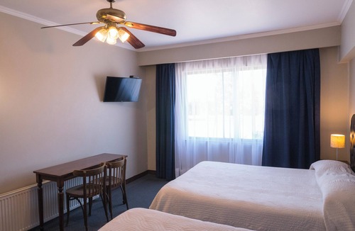 Los Angeles Hotel | Econohotel