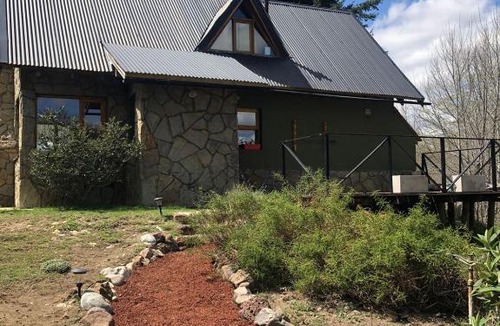 Junin de los Andes House | El Tranco - Casa "Bajada Poujardieu"
