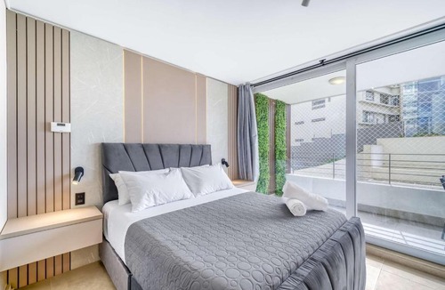 Renaca Apartment | Eluchans One with Pool & parking near Reñaca Beach
