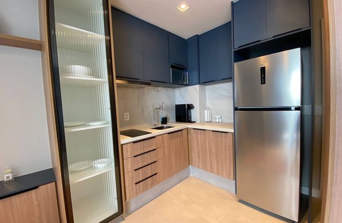 Zona Leste Apartment | Estúdios com piscina no lounge