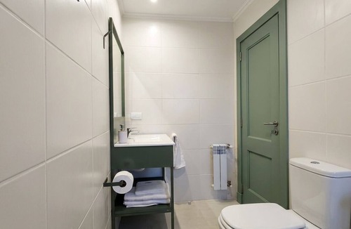 Azul Apartment | For business travelers, self-service check-in.