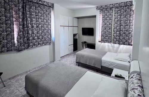 Petrolina Hotel | Free Breakfast Stay | 6.2 mi to Senador Nilo Coelho Airport | 2 Units