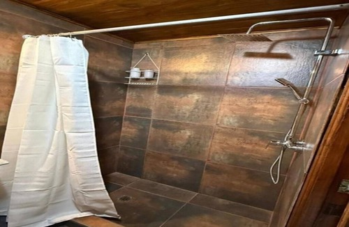 San Martin de los Andes Cabin | Fully equipped, detached cabin; free parking; heated; quiet neighborhood.
