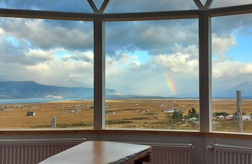 Puerto Natales Apartment | Geodesic Dome with Stunning Glacier and Fjord views