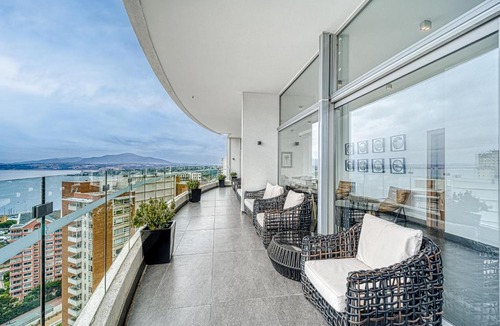 Concon Apartment | Gold Oasis 2BR w/Pool, Gym & Parking