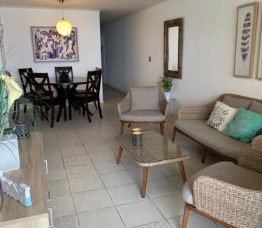 Cavancha Apartment | Golden Tower