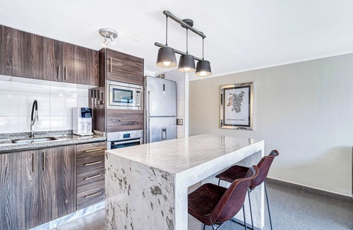 El Golf Apartment | Golf Living - Terrace & City Views