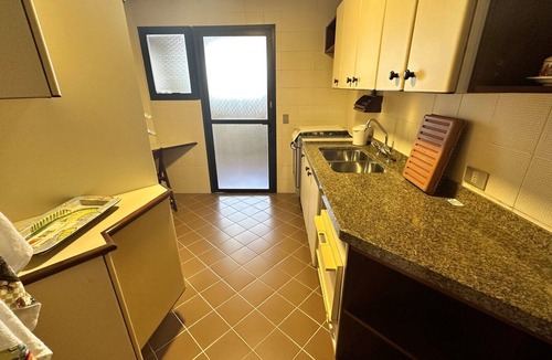 Barra Funda Apartment | Great Apartment in Pitangueiras, one block from the beach!