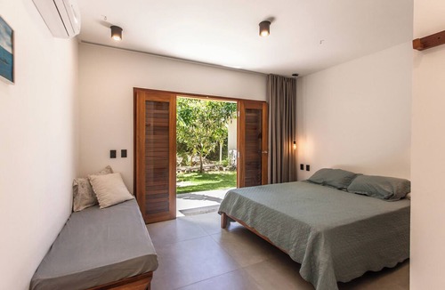 Cumbuco House | Guesthouse Flamingo with 2 bedrooms and garden in the heart of Cumbuco