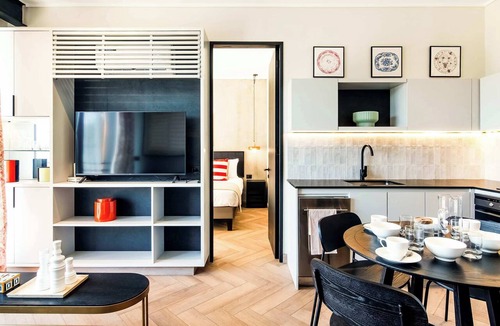 Santiago Apartment | HOM l Pueblo La Dehesa l Vista Cordillera Wifi