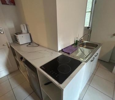 El Golf Apartment | Home 9