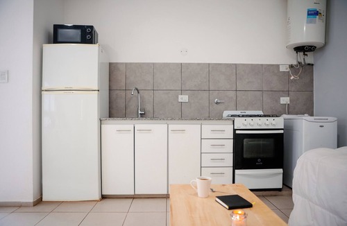 General Roca Apartment | Home office apartment with a fully equipped, comfortable desk, Roca