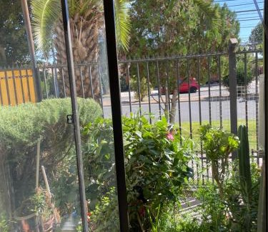 Pudahuel Bed & Breakfast | Hostal Brisa Serena