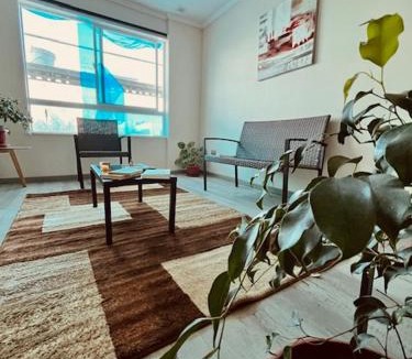 Los Angeles Bed & Breakfast | Hostal SaraTierra
