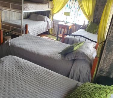 Fresia House | HOSTEL,Lacasablancadeparga a 12 kilómetros de la comuna de Fresia y a 29 kilómetros de la comuna de los Muermos
