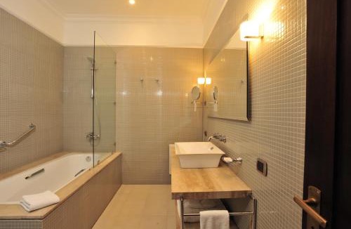 Cerro Alegre Hotel | Hotel Casa Higueras