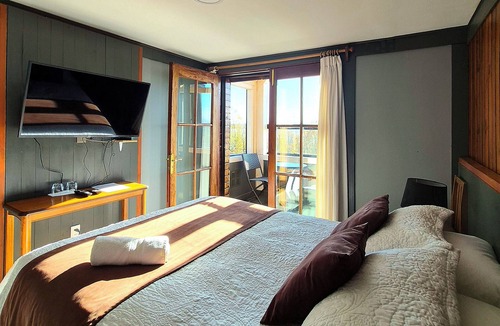 Puyehue Hotel | Hotel Hosteria Entre Lagos