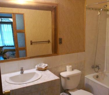 Hanga Roa Hotel | Hotel Manavai