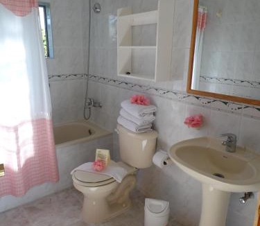 Hanga Roa Hotel | Hotel Manutara