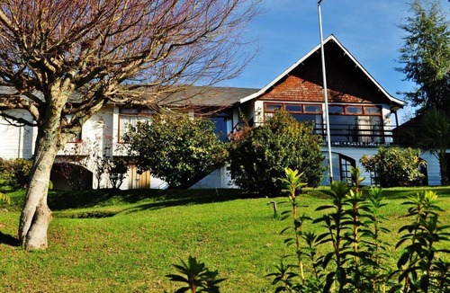 Panguipulli House | House/Lodge (Concierge Service Available) Northern Patagonia