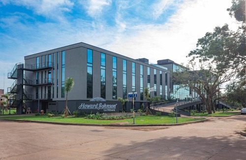 Resistencia Hotel | Howard Johnson Plaza La Ribera