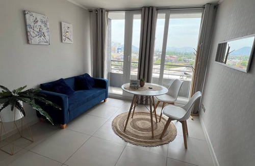 Quinta Normal Apartment | Incredible Apartment in Santiago with Swimming Pool! Ideal for Couples - Yungay 2