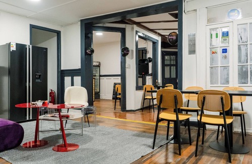 Santiago Hostel | International MountainWine Hostels