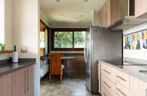 Villarrica House | Jacuzzi & Heated (Summer) Pool Retreat with Volcano Views