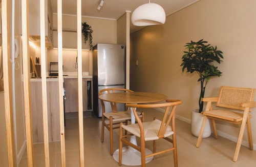 Nunoa Apartment | Japandi style shelter | Ideal design and location