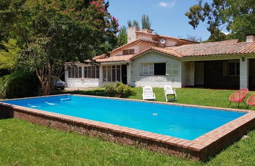 Chacras de Coria House | LA CASONA BROWN y VILLA CALMA