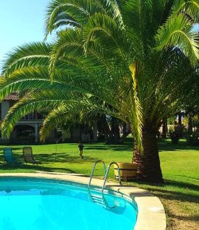 Santa Cruz Hotel | La Perla Hotel