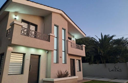 Almafuerte Apartment | Lacus. Casas de lago.