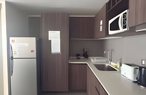 La Serena House | lagoon beach white 803