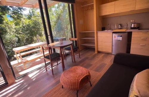 Lenca Cabin | Lakefront Cabin w/Hot Tub & BBQ Grill Access