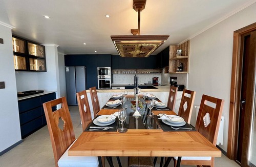 Puerto Varas House | Lakefront House w/BBQ & Fast WiFi