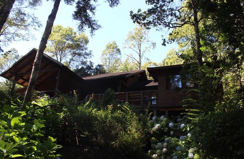 Pucon House | Large house in private park minutes from downtown Pucon