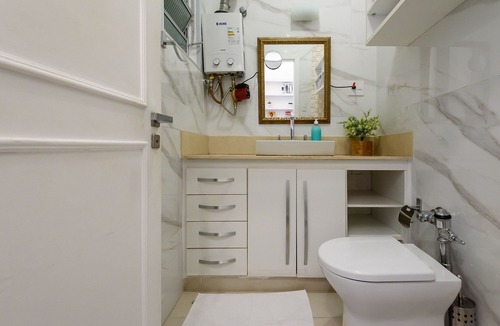 Leblon House | Leblon Modern & Quiet 2BR | 5 min from Beach