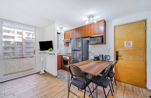 Downtown Santiago Apartment | Live Downtown 2BR Apartment W/2 TV near Downtown