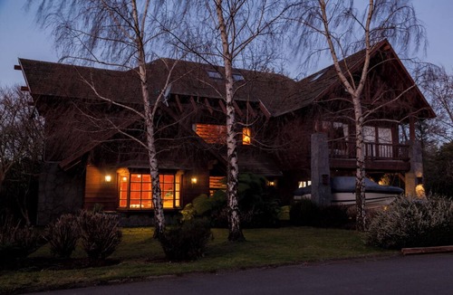 Villarrica House | Luxury home in the best condominium in the area