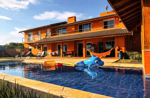 Arandu Cottage | Luxury house right on the water/Arandu/Swimming pool/Soccer field/Heated spa