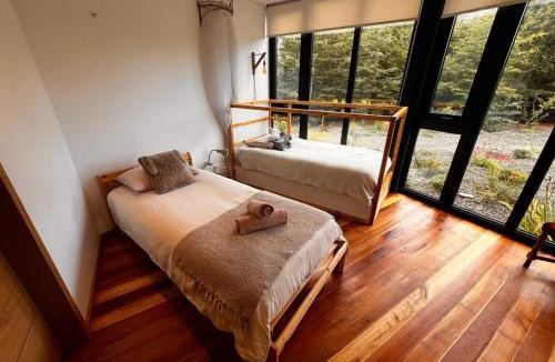 Puerto Varas Villa | Magnificent house in a condominium with access to the lake!