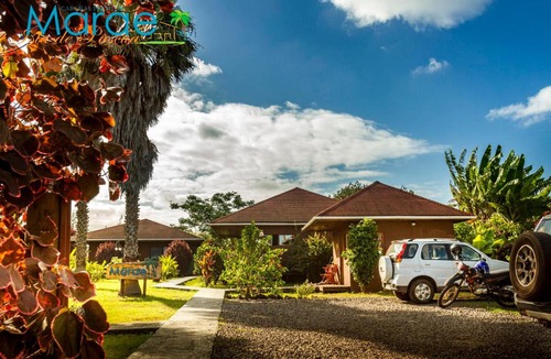 Hanga Roa House | Marae - Cabañas Premium