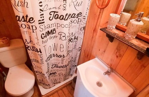 Bucalemu Cabin | Marquesana Cabin, Just a Stone's Throw from the Beach