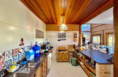 Paraibuna Cottage | Mirantes Paraibuna-Casa Vermelha (Swimming pool | Jacuzzi | River view | Sleeps 8)