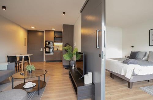 El Golf Apartment | Modern 1BR steps from Escuela Militar