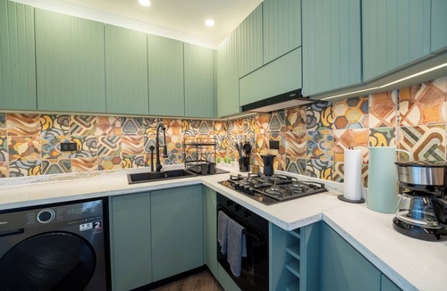 Providencia House | Modern 3-Bedroom in Providencia, Steps to Metro, Costanera Center & Dining