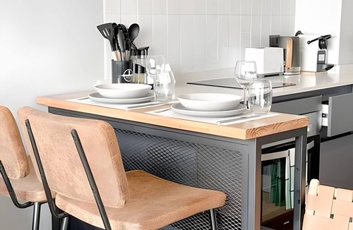 Downtown Santiago House | Modern, cozy apartment with WiFi and air conditioning