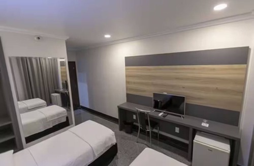 Adrianopolis Hotel | Modern Manaus Stay | 2.7 mi to Largo São Sebastião , Steps to Shopping Spots