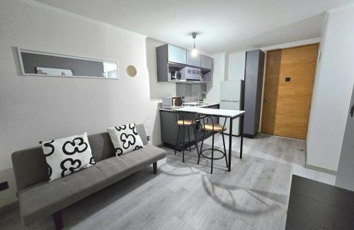 San Miguel Apartment | Moderno departamento full equipado en San Miguel, Santiago, a pasos del metro Departamental