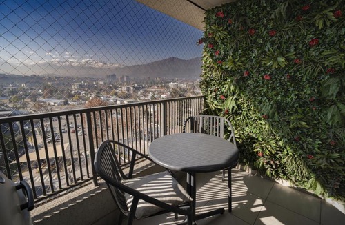 Nunoa Apartment | Moderno Depto 2D con Vista a la Cordillera, Terraza y Parking